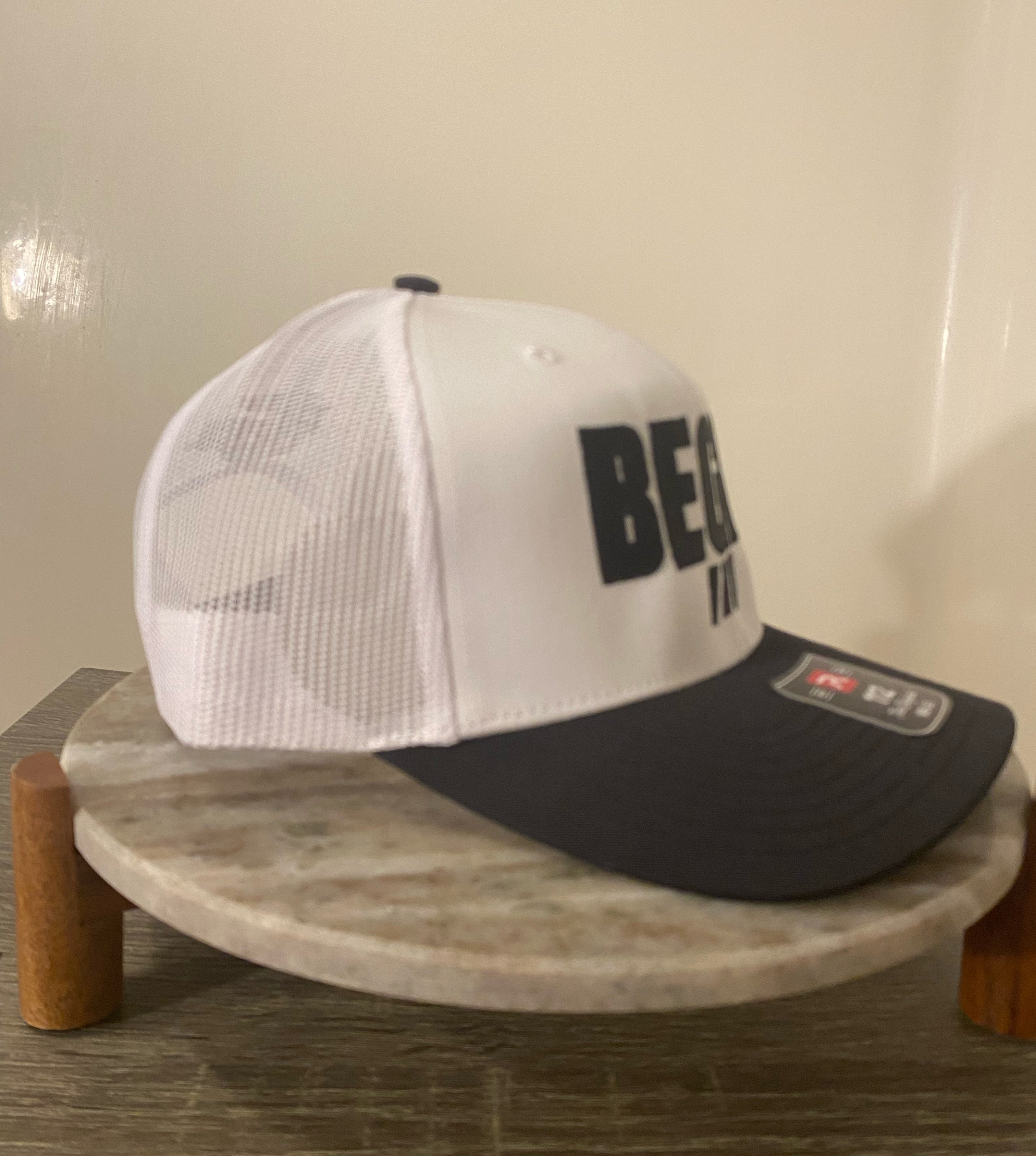 Begin | Black/White