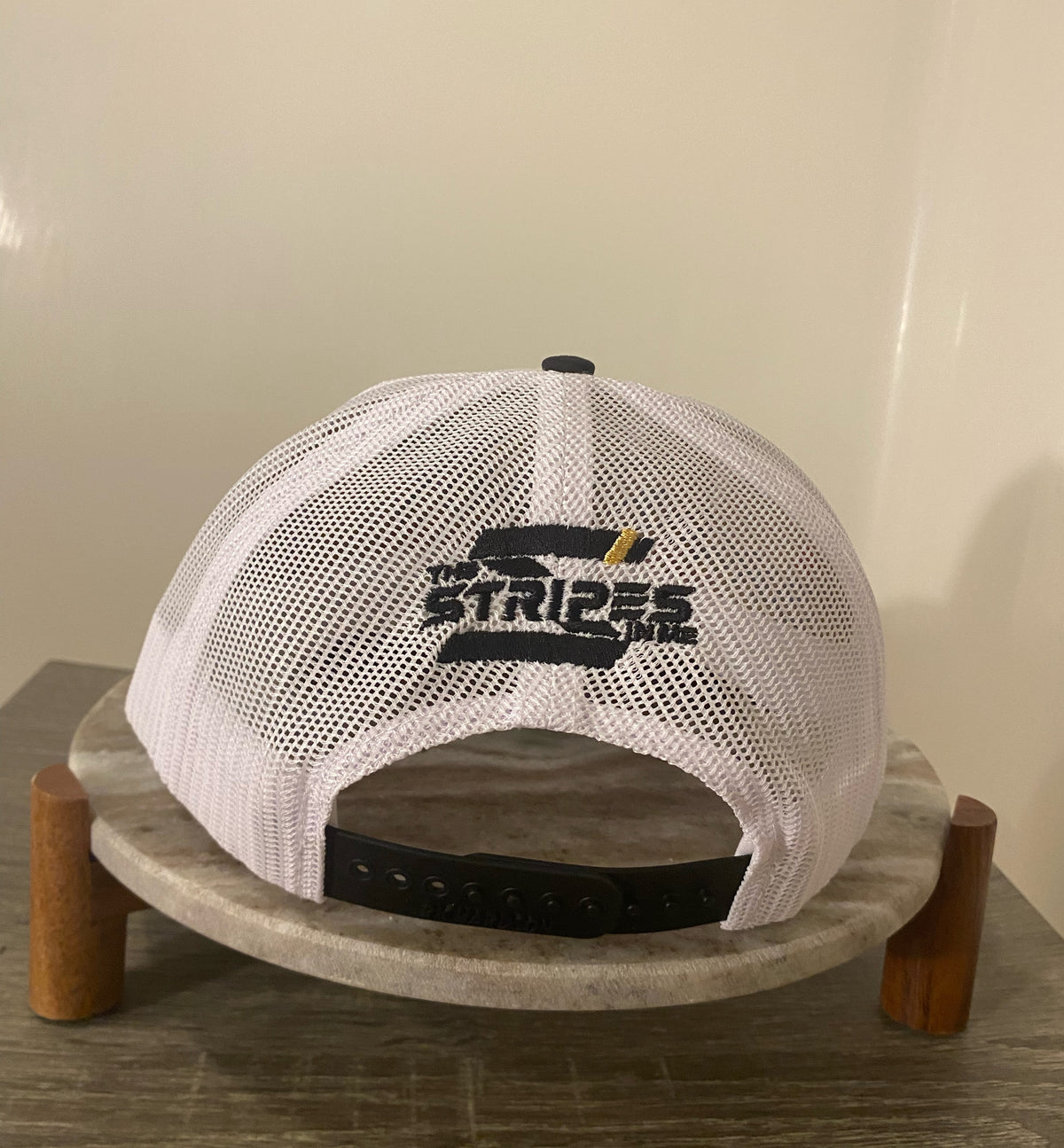 Earned | Gold/White