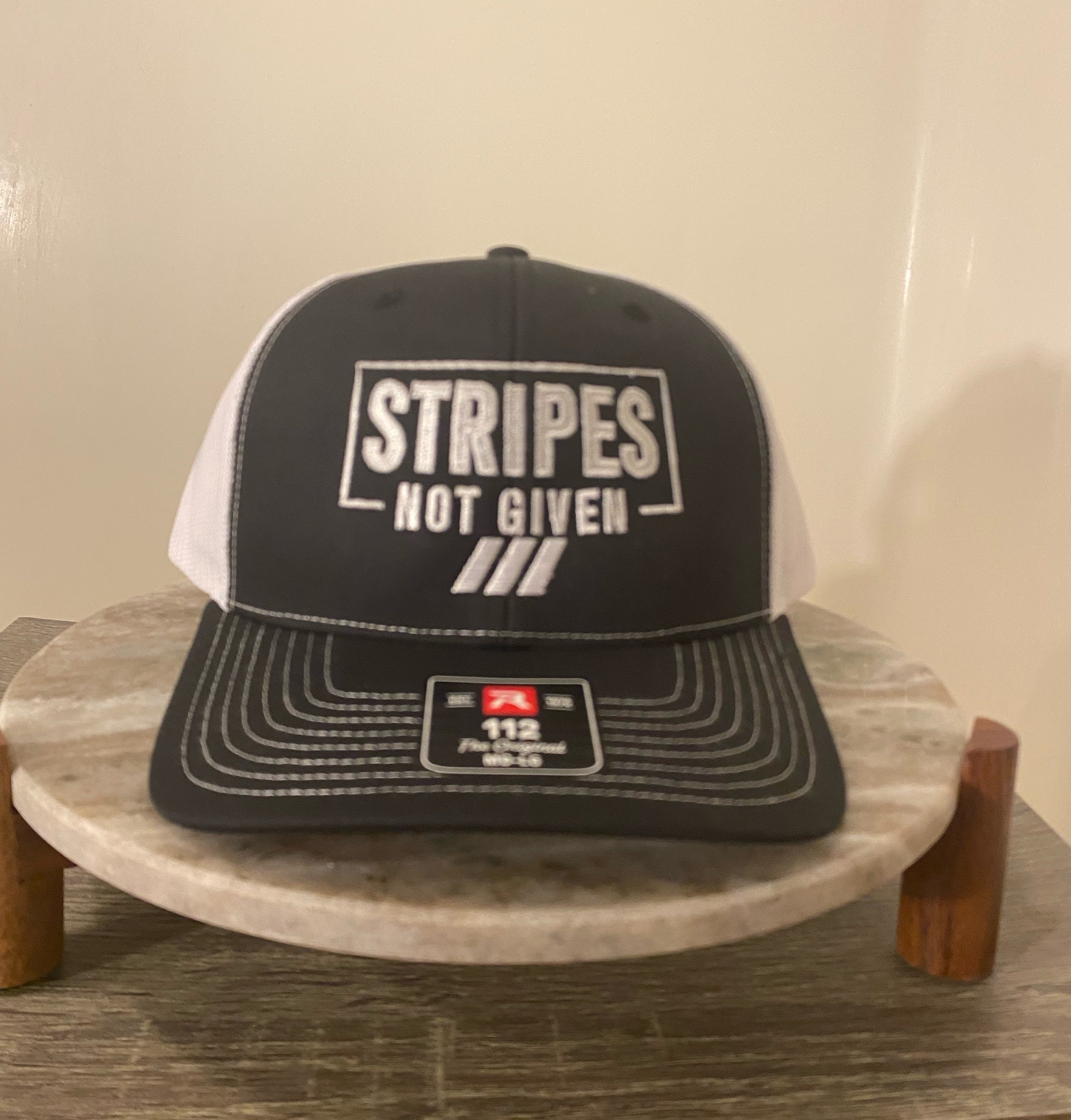 Stripes Not Given | White/Black